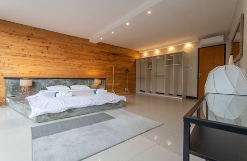 West Selemadeg Villa | Surf House Santai