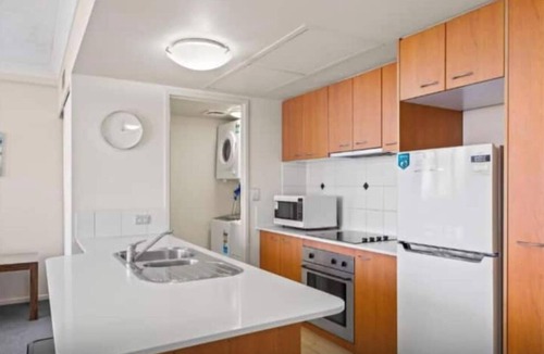 Surfers Paradise Hotel | Surfers Paradise Palace Hotel Standard 2 Bedroom Apartment