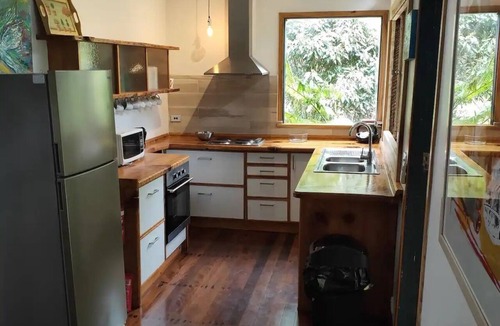 Upper Burringbar House | Sweetwater Cottage. A mountain retreat, just near the Rail Trail for riding.