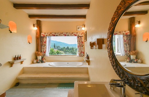 Suan Phueng Hotel | Swiss Valley Hip Resort