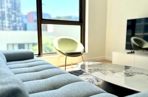 Chinatown Apartment | Sydney City High Level Amazing 2 Bedroom 2 bathroom Condo with Pool