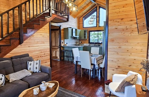Canton Tarrazu Cabin | Tarrazú Uru Cabin: Epic Mountain Views