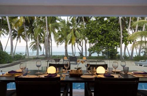 Oak Beach House | Tenterfield Beachfront Luxury 4 Bedroom Holiday Home