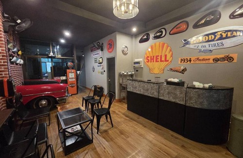 Talat Yai Hostel | Terminal Garage