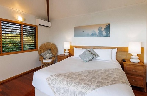 Oak Beach Resort | Thala Beach Nature Reserve