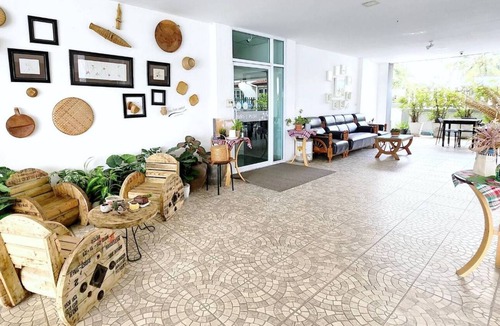 Lam Plai Mat Hotel | Thanaphat Place
