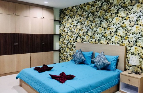 Ban Suan Hotel | Thani Residence
