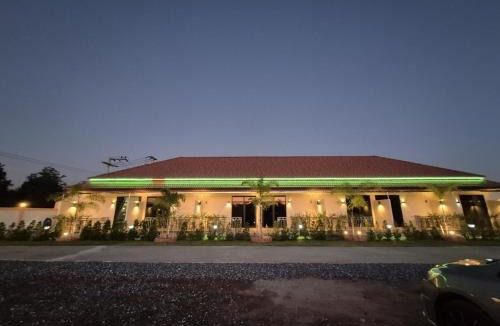 Phen Apartment | Thani Resort