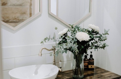 Warwick Hotel | The Abbey