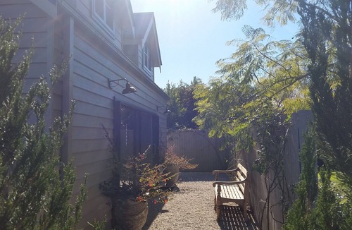 Berry House | The Barracks Cottage Barn - quiet land come away