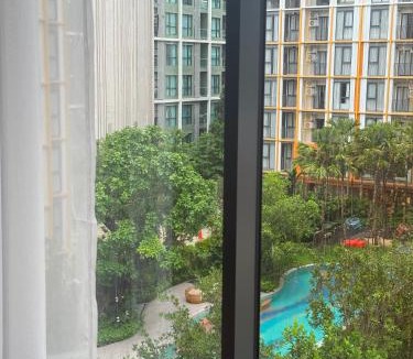 Phuket Apartment | THE BASE Rise Resort Style 1 & 2 Bedrooms