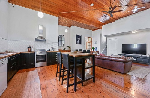 Central Tablelands House | The Church Retreat - 1875 Bluestone Church