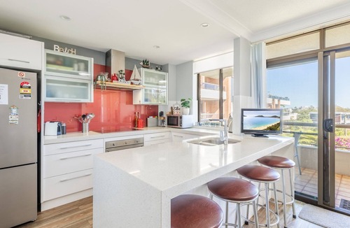 Nelson Bay Apartment | The Commodore, 23,9-11 Donald Street - Delightful unit with gorgeous water views, air con and wi-fi