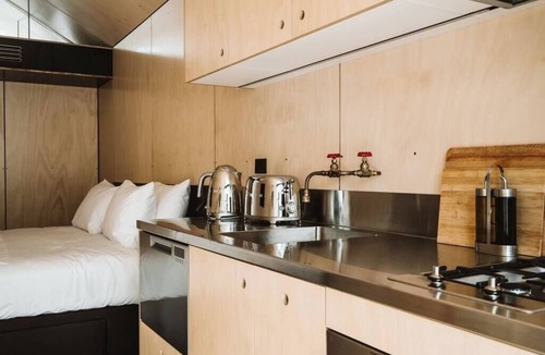 Myola Cabin | 'The Hideaway' at barranca Jervis Bay