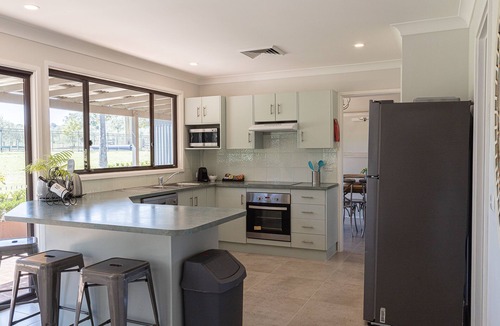 Pokolbin House | The Homestead @ Hunter Gleann- Relax and Unwined In Rustic Luxury.