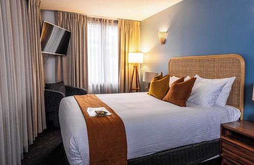Newcastle Hotel | The Lucky Hotel