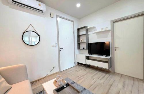 Phuket Apartment | The Modern central Phuket base condo by luxStays