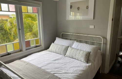 Scotts Head House | The Q Cottage - rustic charm and walk to beach