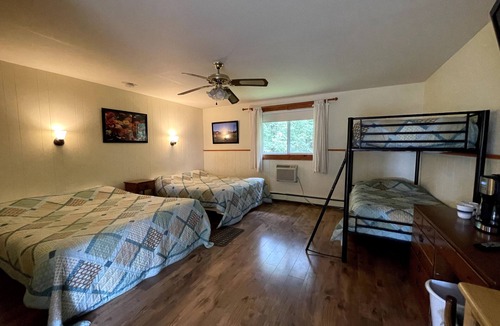 Stowe Area Hotel | The Riverside Inn