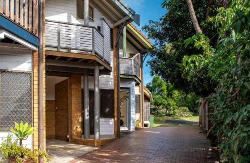 Angourie Apartment | The Surf Pad - Oceanstays
