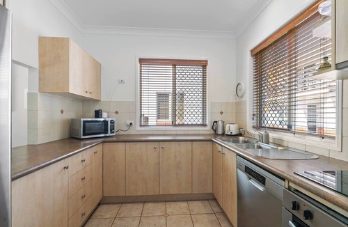 Coorparoo Villa | The Villa on Shire Comfort near Coorparoo Square