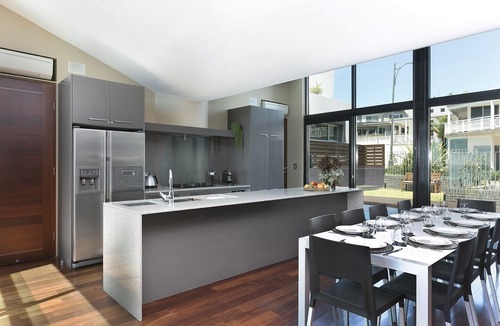 Bulli House | The Weaver Beach House @ Sandon Point