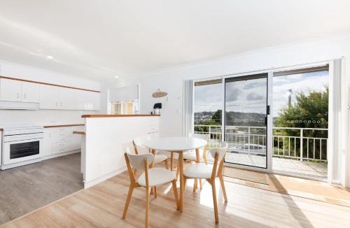 Forster House | Tiro Moana
