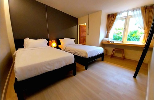 Old City House | To The Moon Guesthouse