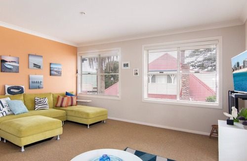 Tuncurry House | Tokelau Townhouse 1 - Central Tuncurry Location!
