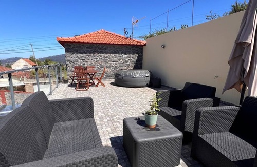 Arco da Calheta Ski Chalet | Tranquil Cottage Just Minutes From Everything