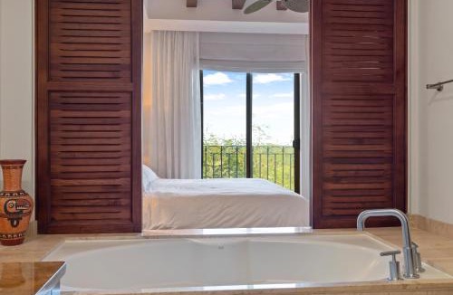 Playa Conchal Apartment | Treetop Ocean View Penthouse - Jobo 15