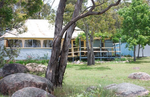 Ballandean Cottage | Twisted Gum Cottage