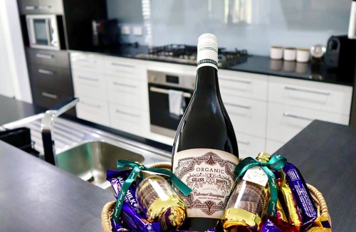 Kitchener House | Two Williams Estate - Hunter Valley 4 Bedrooms, 2 Bathrooms, Pool Table