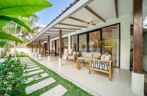 Penestanan Villa | Udara Villa by EVDEkimi - Pool Escape with Spacious Patio & Open-Air Bath