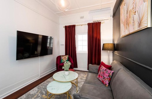 West Perth Apartment | Unique Heritage One Bed Apartment
