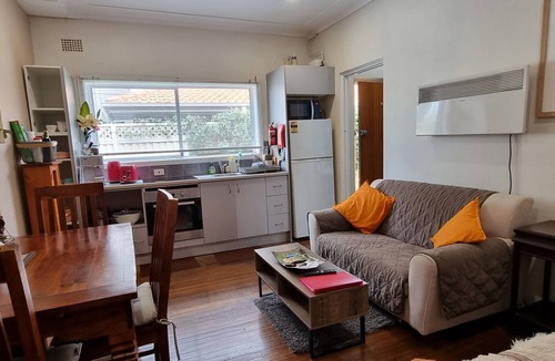 Cronulla Apartment | Unit 2 - Lovely, peaceful 1 bedroom unit - Wanda Beach & Cronulla Golf Links