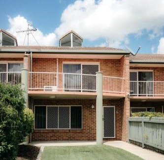 Allenstown Apartment | Unit 2, Rocky CBD