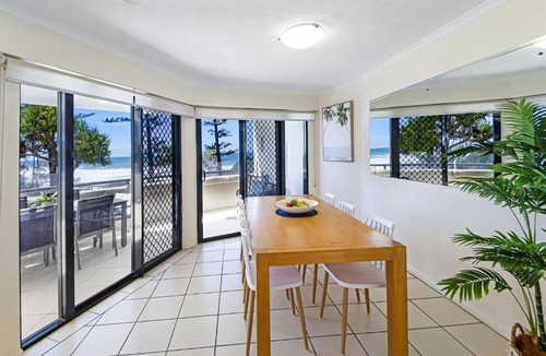 Coolum Beach Apartment | Unit 2 The Rocks