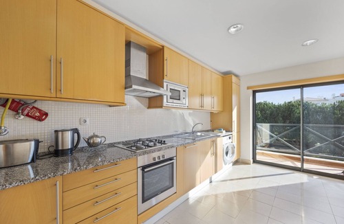 Montechoro Apartment | Upper Floor Spacious and Warm Pool View 2-Bed at Parque da Corcovada Albufeira