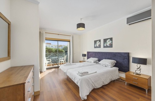 Montechoro Apartment | Upper Floor Spacious and Warm Pool View 2-Bed at Parque da Corcovada Albufeira