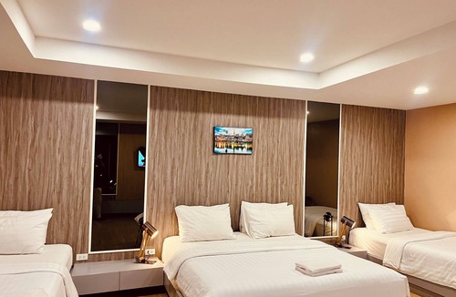 Chanthanimit Hotel | USABAI Riverside Boutique Hotel