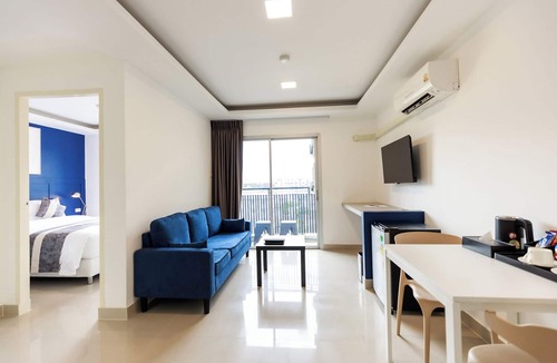 Suan Luang Hotel | UTD 8 Hotel & Residence