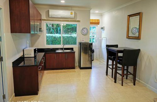 Si Sunthon House | Vacation Garden Villa