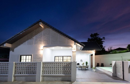 Nong Prue House | Vakantievilla "Villa Anna" by Interhome