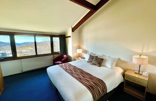 Perisher Valley Cabin | Valhalla Lodge Perisher