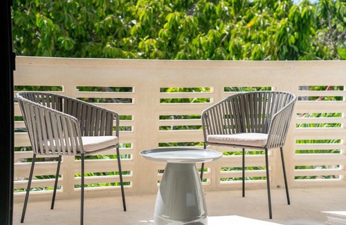 Downtown Cancun Apartment | Versatile Studio Cowork Fast WiFi and Prime Location