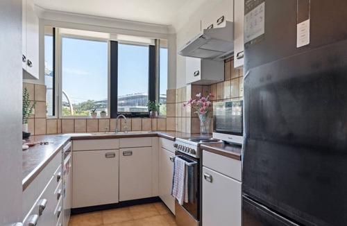Rushcutters Bay Apartment | Vibrant Bayside Apartment in Rushcutter’s Bay