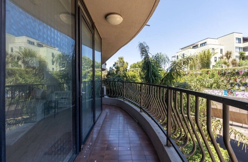 Rushcutters Bay Apartment | Vibrant Bayside Apartment in Rushcutter’s Bay