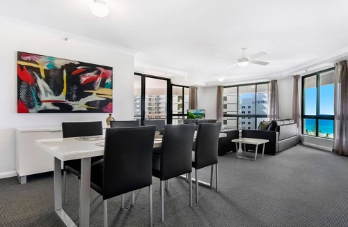 Broadbeach Apartment | Victoria Square 2 Bed Ocean View Broadbeach