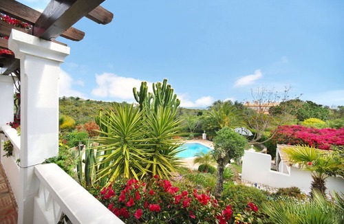 Caramujeira Villa | Villa Andressa - Three Bedroom Villa, Sleeps 6